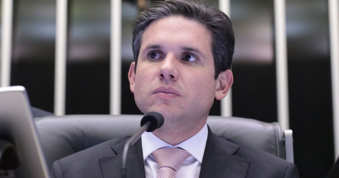 “deputado-pode-muito,-mas-nao-pode-tudo”,-diz-hugo-motta