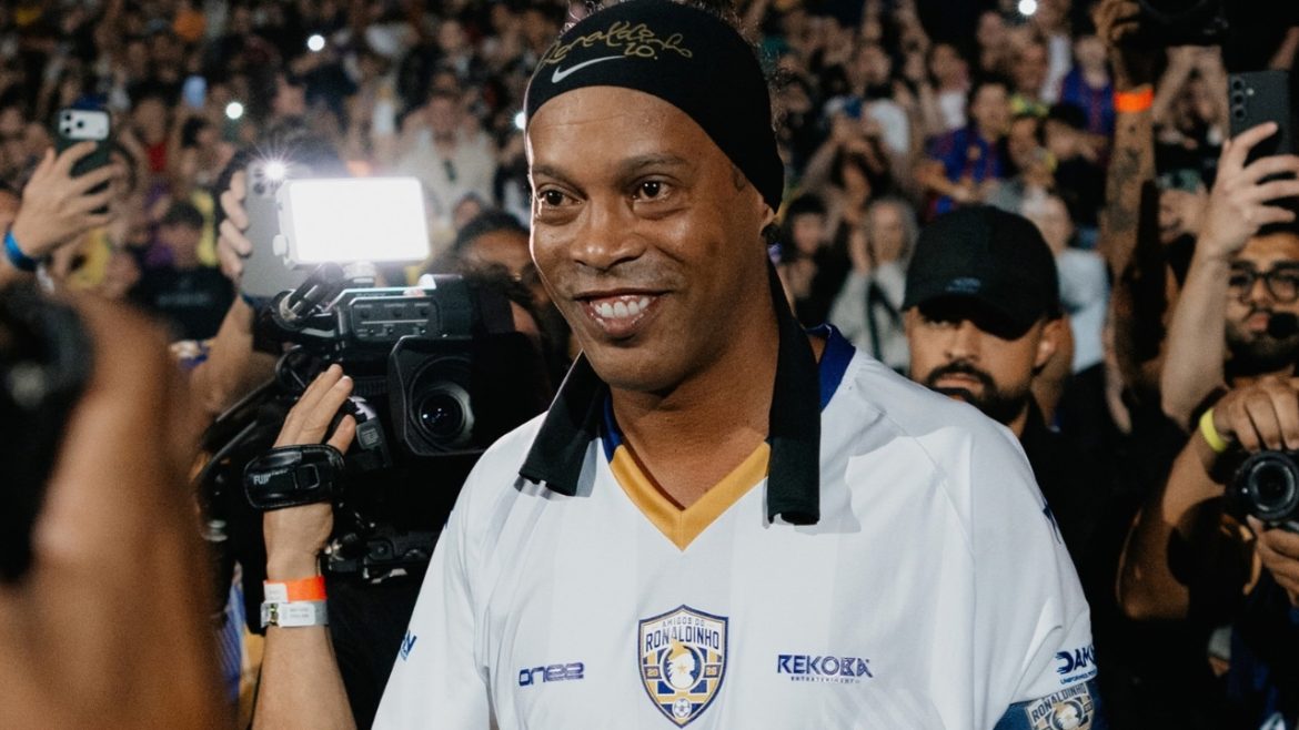 evento-de-ronaldinho-gera-impacto-milionario,-recebe-criticas-e-pode-ser-anual-em-curitiba